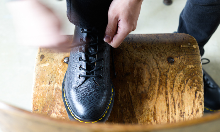 Vol.3495 【Engineered Garments × Dr.Martens：Church Lace Low Boot ...